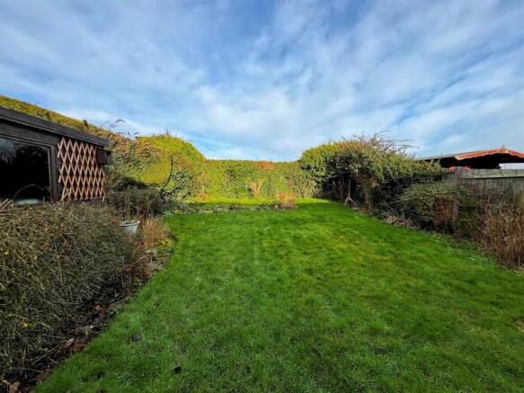 2 bed Semi-Detached Bungalow for sale Image 12