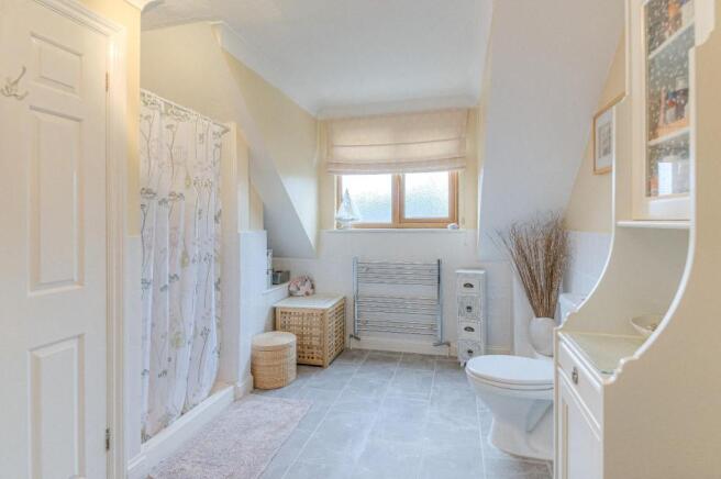 En-suite (2).jpg