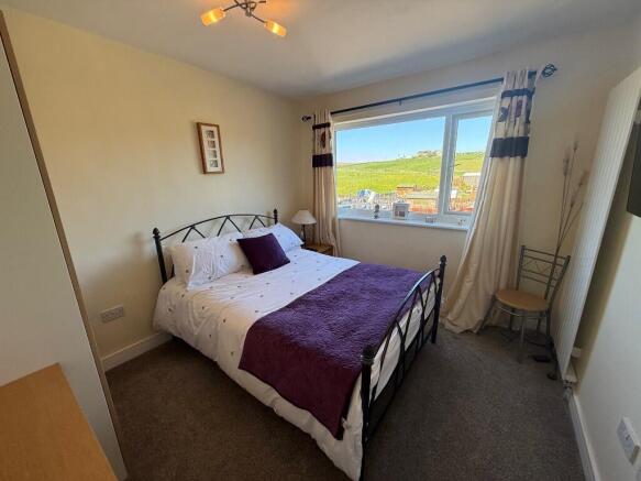 3 bed Town House for sale Image 11