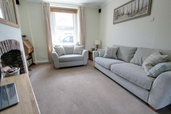 LOUNGE AREA
