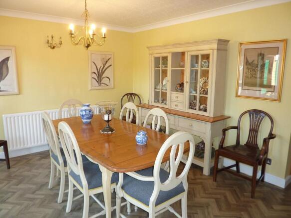 Beckhythe Close, Grimsby, DN33 photo 2