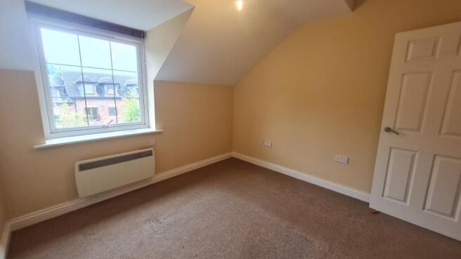 2 bed Flat to rent Image 9