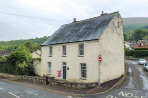 Govilon House, Village Road, Abergavenny NP7 9PT