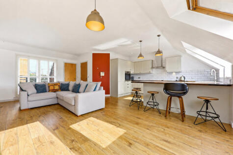 Turlow Court, Leeds, LS9