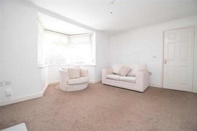 Neston Road, Willaston, Neston photo 4