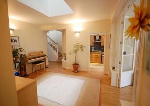 Middle Reception room