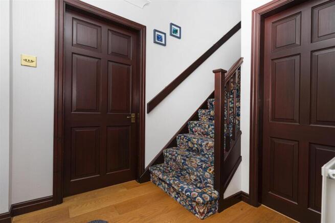 4 bed Detached for sale Image 5