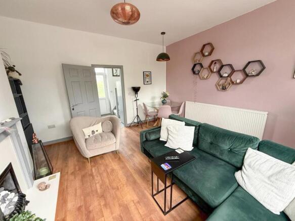 2 bed Terraced for sale Image 4