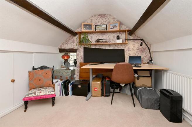 Bedroom 4 home office set up .jpg