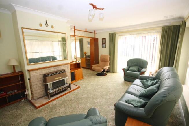18' Sitting Room 