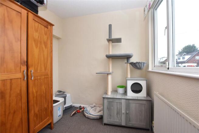3 bed Semi-Detached for sale Image 10