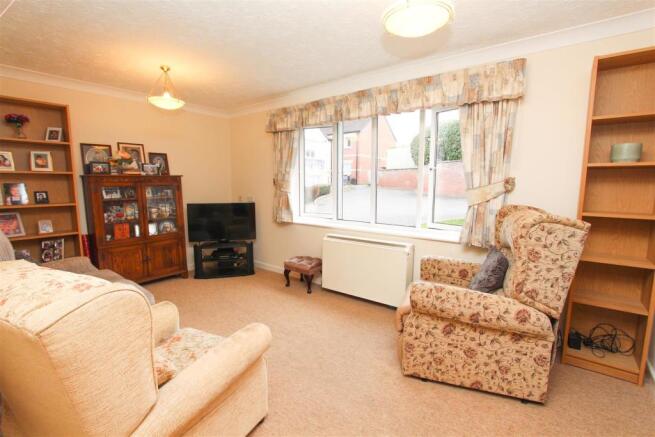 LIVING ROOM 2.jpg