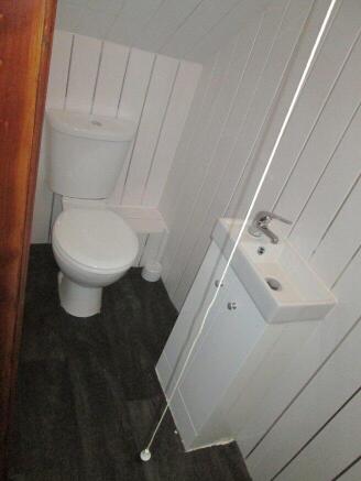 4 bed House Share to rent Image 11