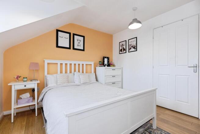 bedroom 2.jpeg