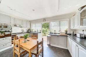 7, Eversfield Gardens, Mill Hill, London NW7 2AE
