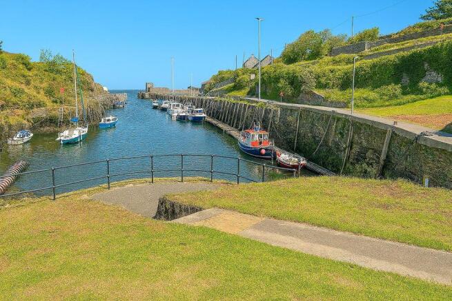 Amlwch Port