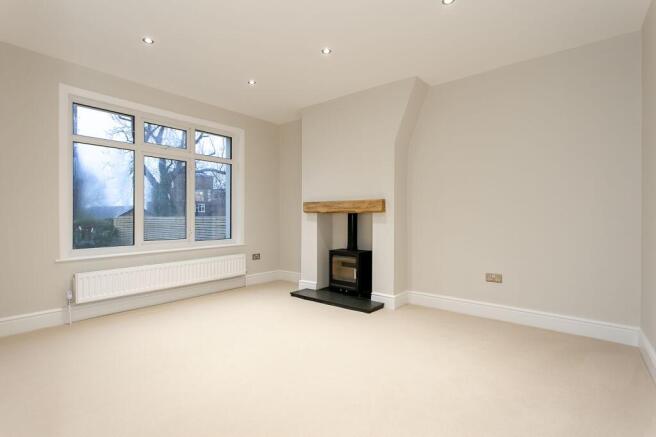 4 bed Semi-Detached for sale Image 4