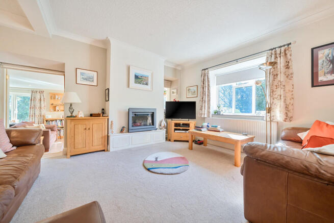 Lounge Sitting Ar...