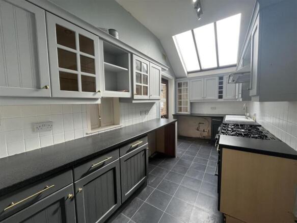 3 bed End of Terrace for sale Image 2