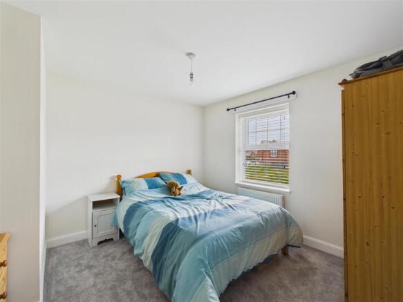 4 bed Detached for sale Image 12