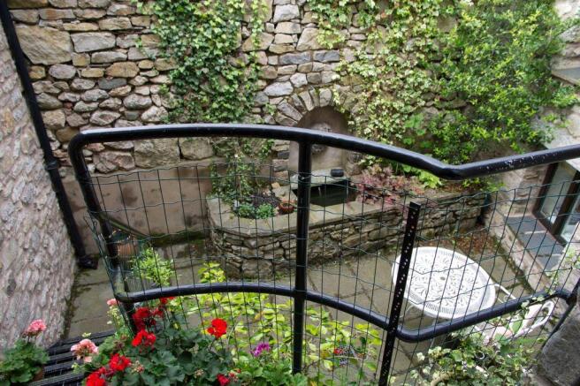 Juliet Balcony and Court Yard Patio