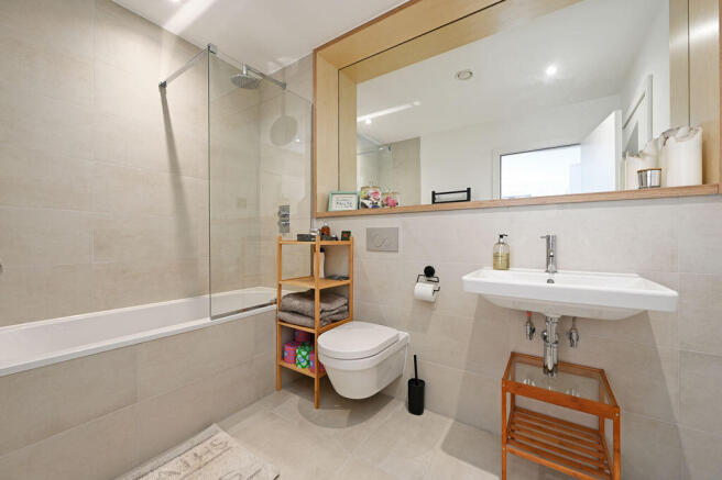 2 bed Town House for sale Image 6