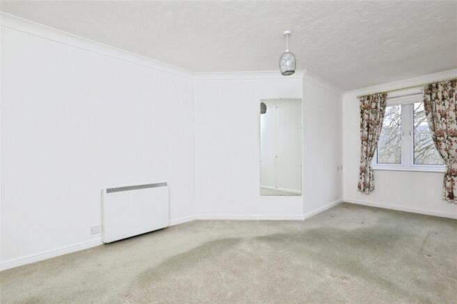 1 bed Apartment for sale Image 6