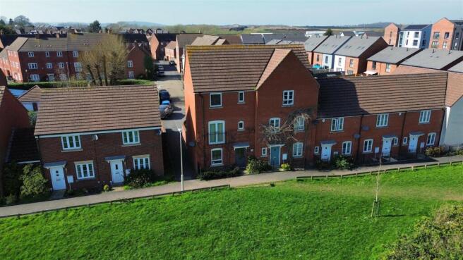 dji_fly_20260318_185038_177_1773927996338_photo_op