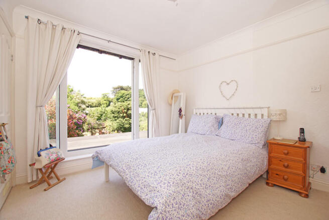 Master Bedroom (w...