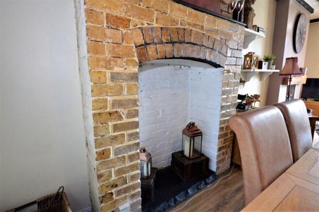 FIREPLACE TO D...