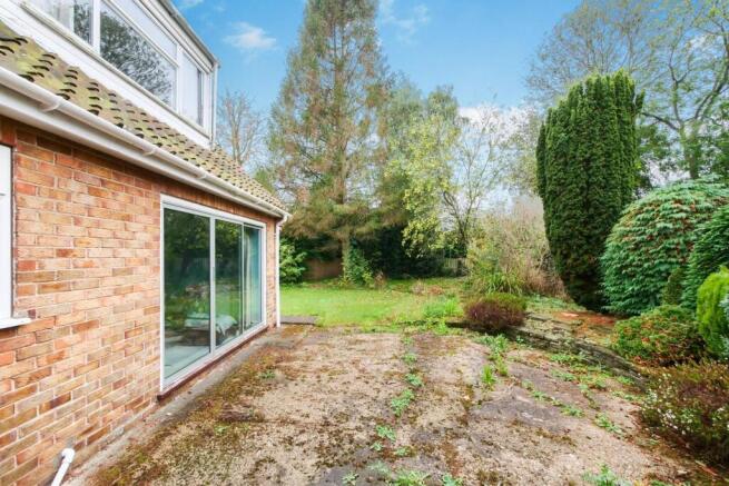 4 bed Detached Bungalow for sale Image 4