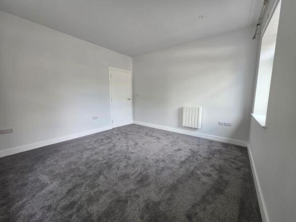 2 bed Flat to rent Image 8
