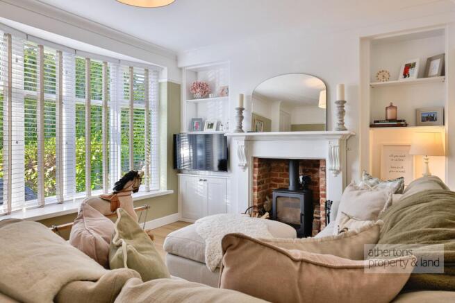 4 bed Semi-Detached for sale Image 8