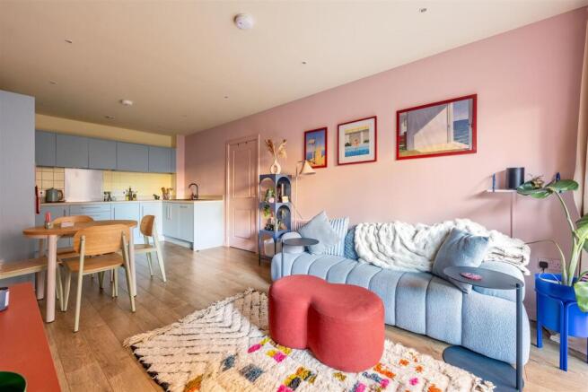 High Road Leyton, E10