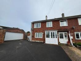 17, Dunster Close, Taunton TA2 8EE