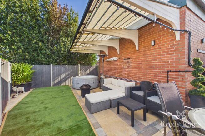 3 bed Semi-Detached for sale Image 10