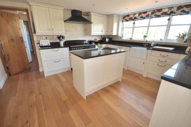 BREAKFAST KITCHEN