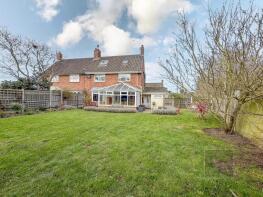 9, Queens Close, Holt NR25 7PQ