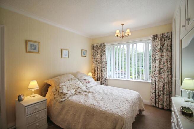 3 bed Semi-Detached for sale Image 8