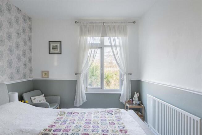 Guilton, Ash, bedroom semi detached home for sale 