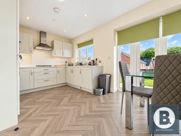 Yr Helyg, Colwyn Bay, Conwy, LL29 photo 4