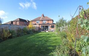 68, Queens Road, Thame OX9 3NQ