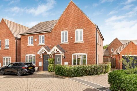 Kiln Crescent, Chilton, Didcot, Oxfordshire, OX11