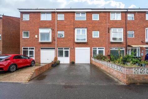 Nutfield Place, Portsmouth