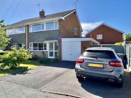 6, Chetwynd Grove, Newport TF10 7JN