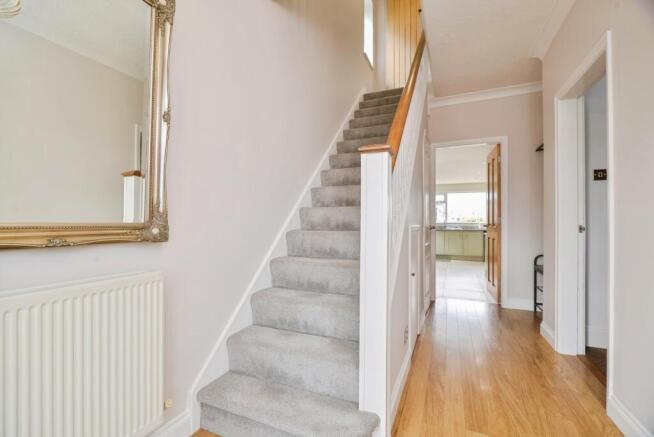 3 bed Semi-Detached for sale Image 6