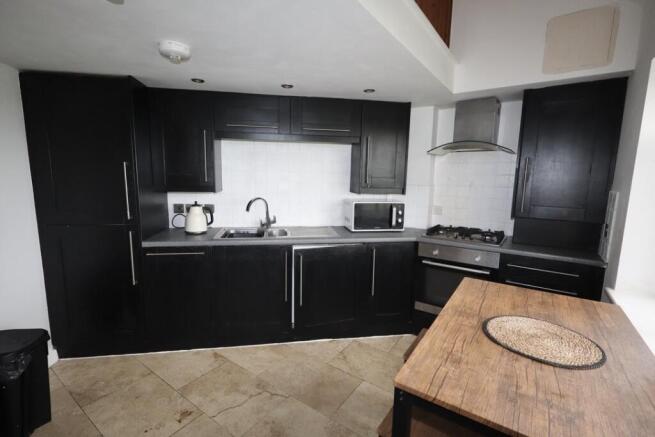 Kitchen / dining room
