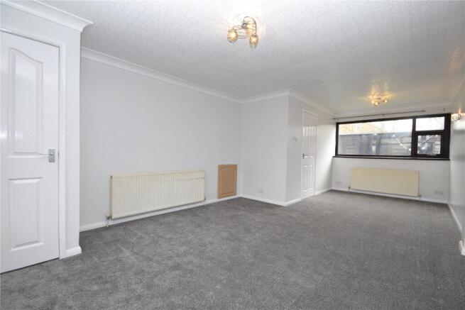 3 bed Town House to rent Image 4