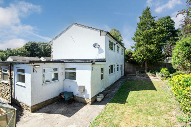 4 bed Detached for sale Image 5