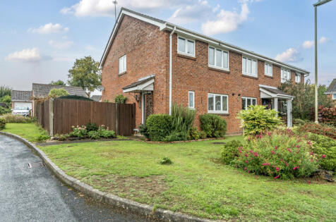 Periwinkle Close, Lindford, Hampshire, GU35